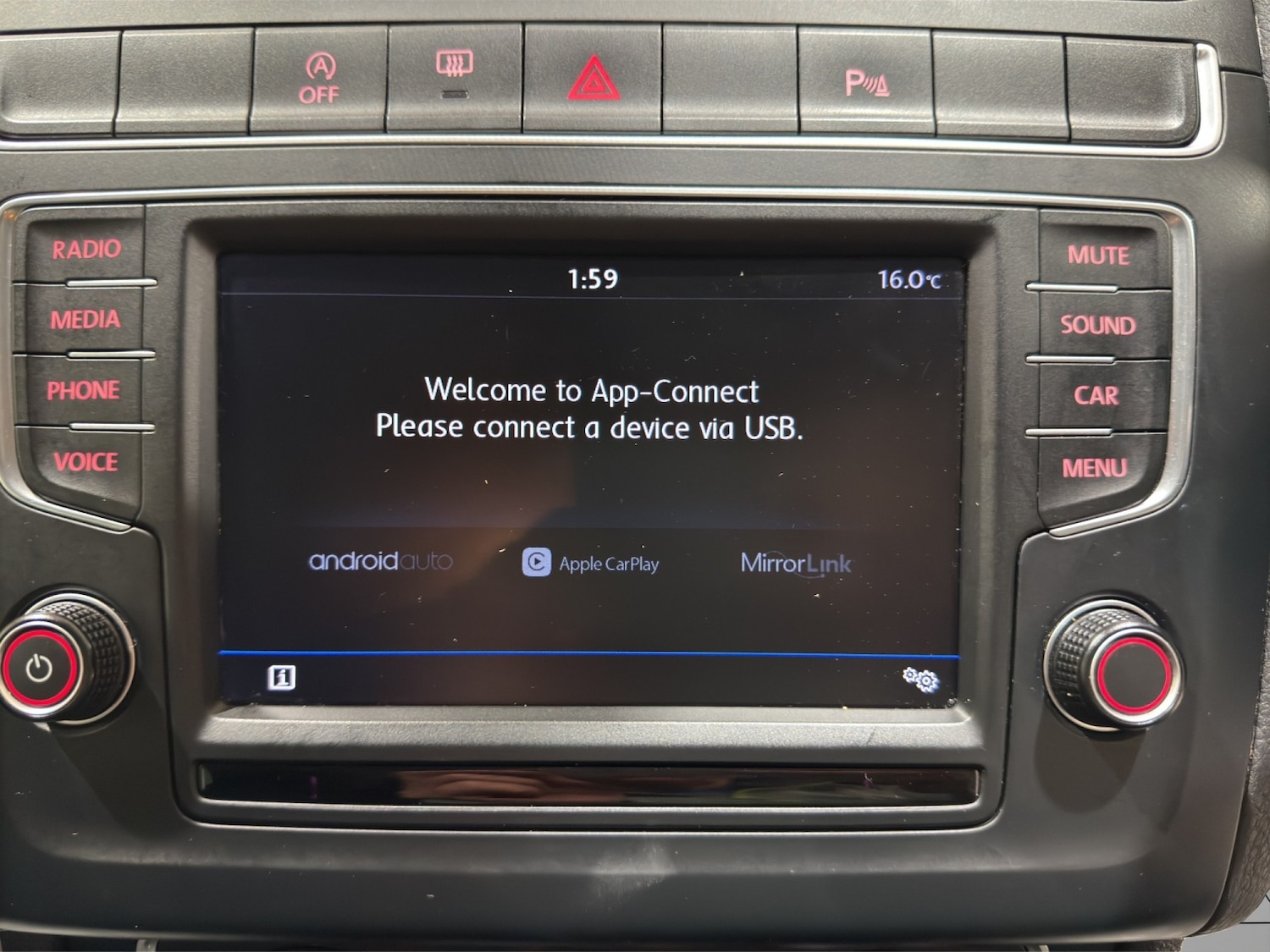 Used Volkswagen Polo 2017 for sale - 76579919: Photo 9