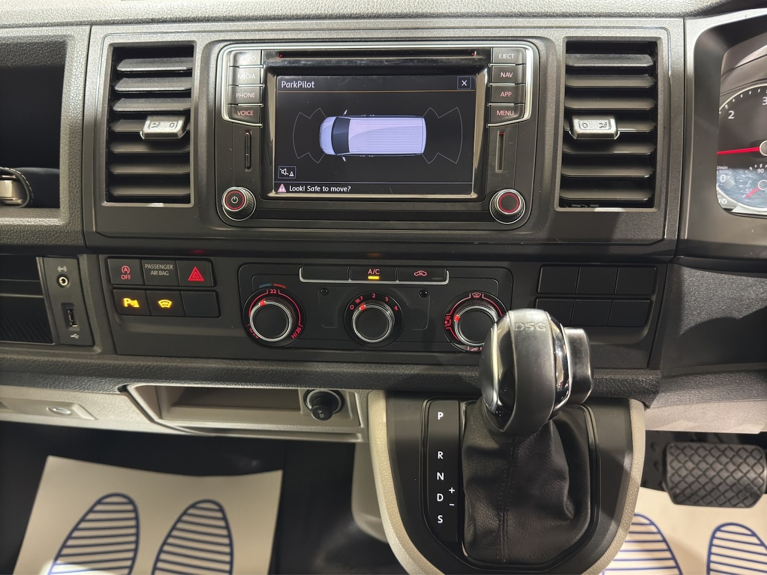 Used Volkswagen Transporter 2019 for sale - 77584544: Photo 7