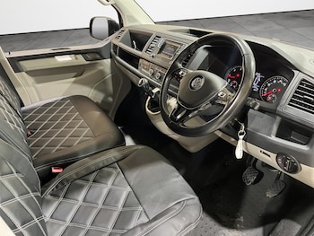 Used Volkswagen Transporter 2018 for sale - 77189288: Photo