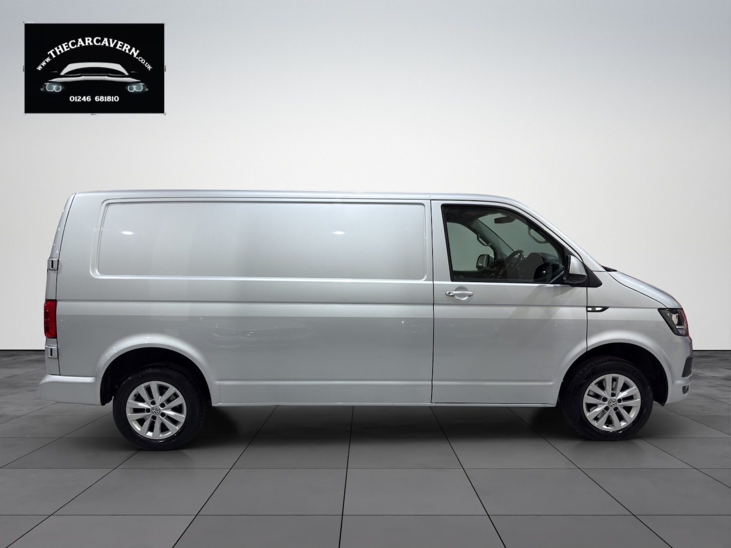 Used Volkswagen Transporter 2017 for sale - 76951115: Photo 15