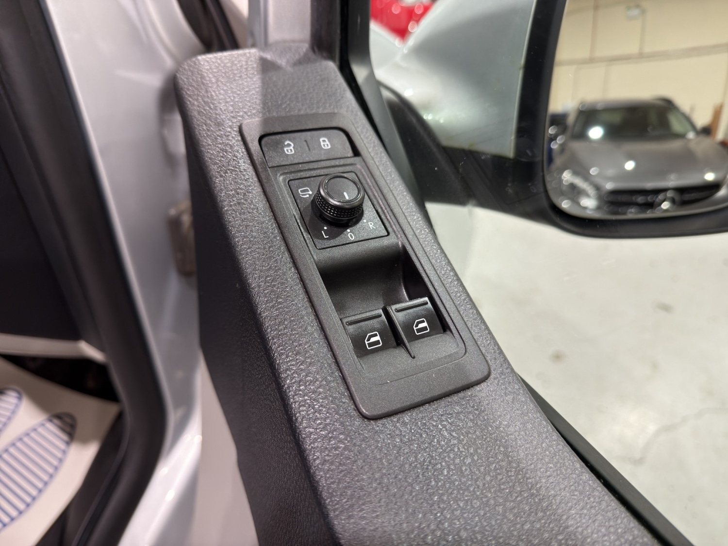 Used Volkswagen Transporter 2017 for sale - 76951115: Photo 16