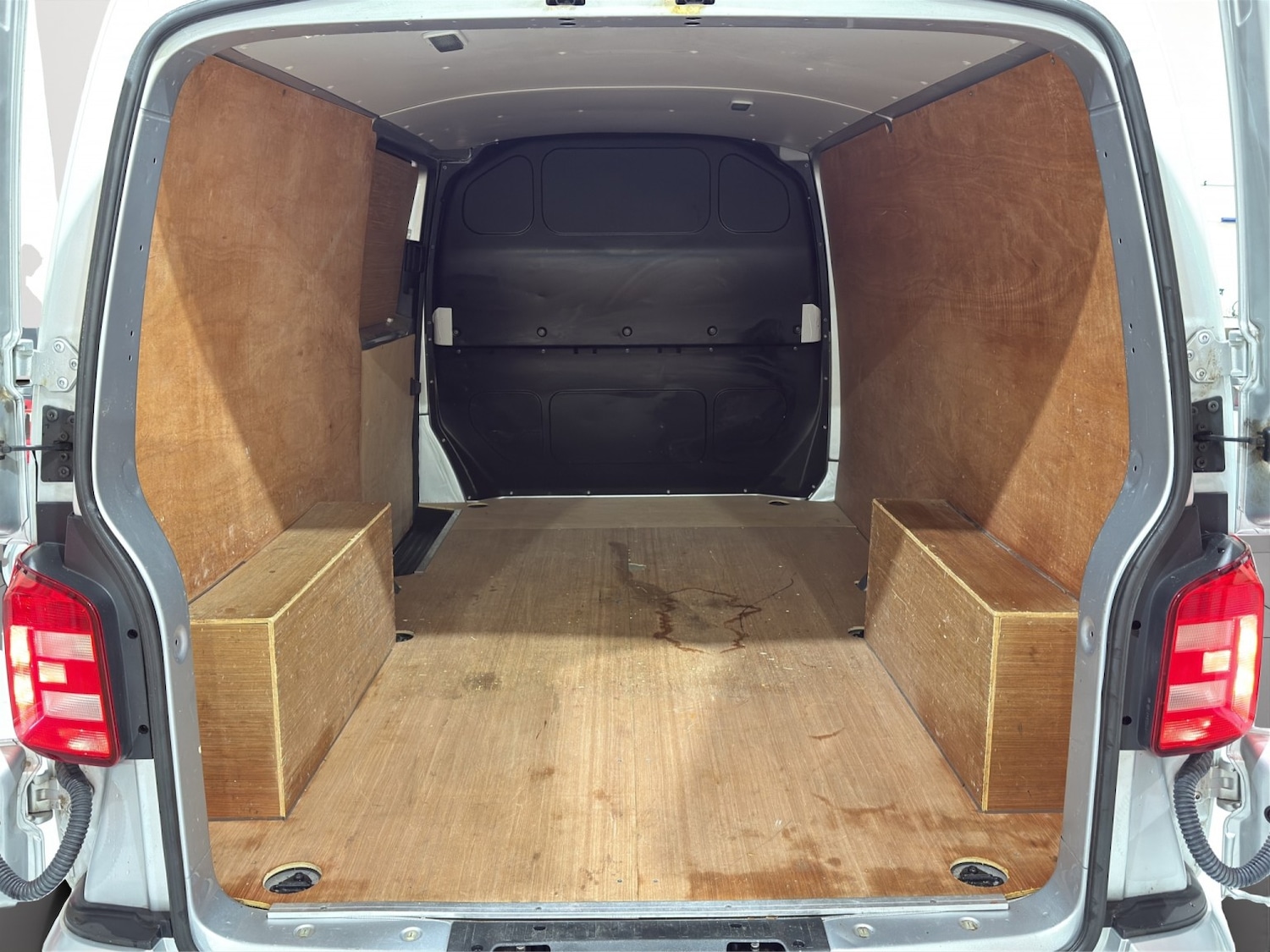 Used Volkswagen Transporter 2017 for sale - 76951115: Photo 21