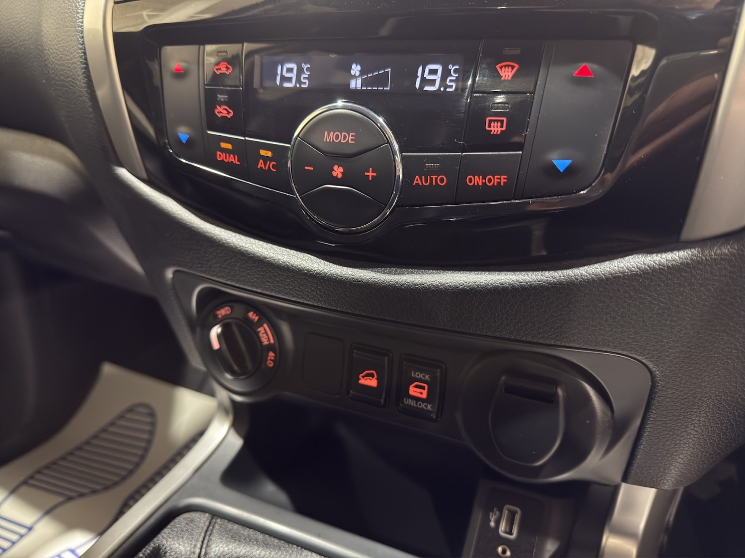 Used Nissan Navara 2021 for sale - 76904692: Photo 18