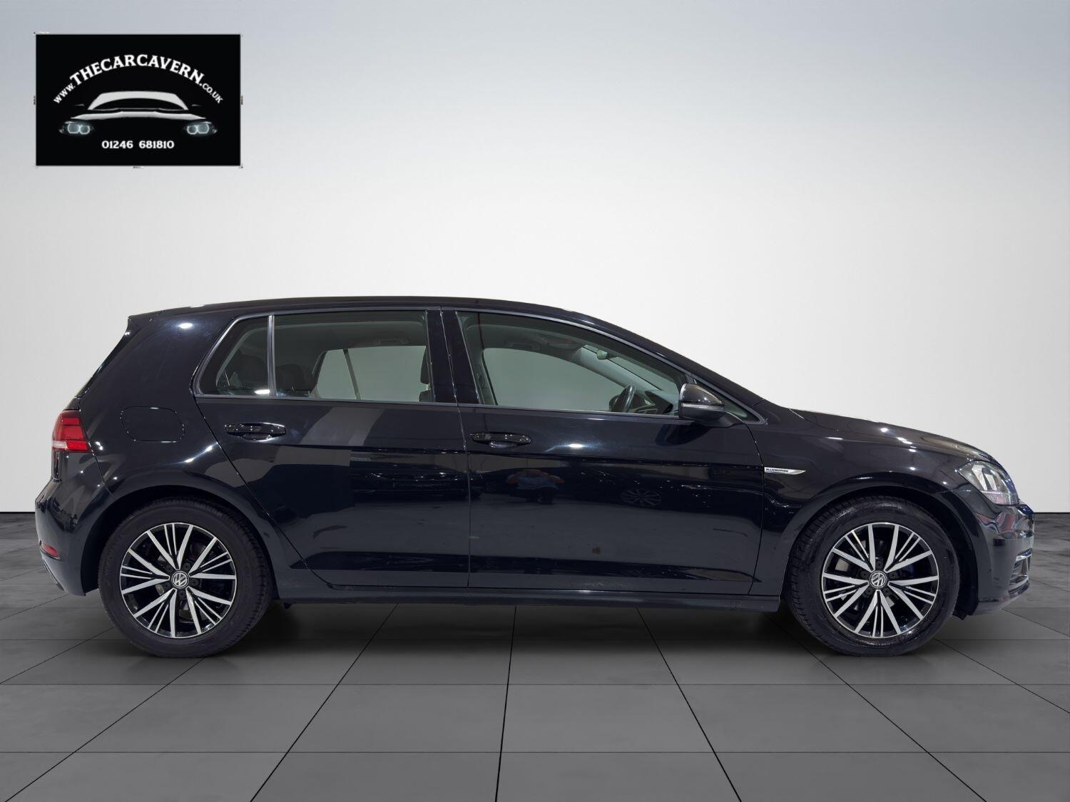 Used Volkswagen Golf 2018 for sale - 76252481: Photo 15