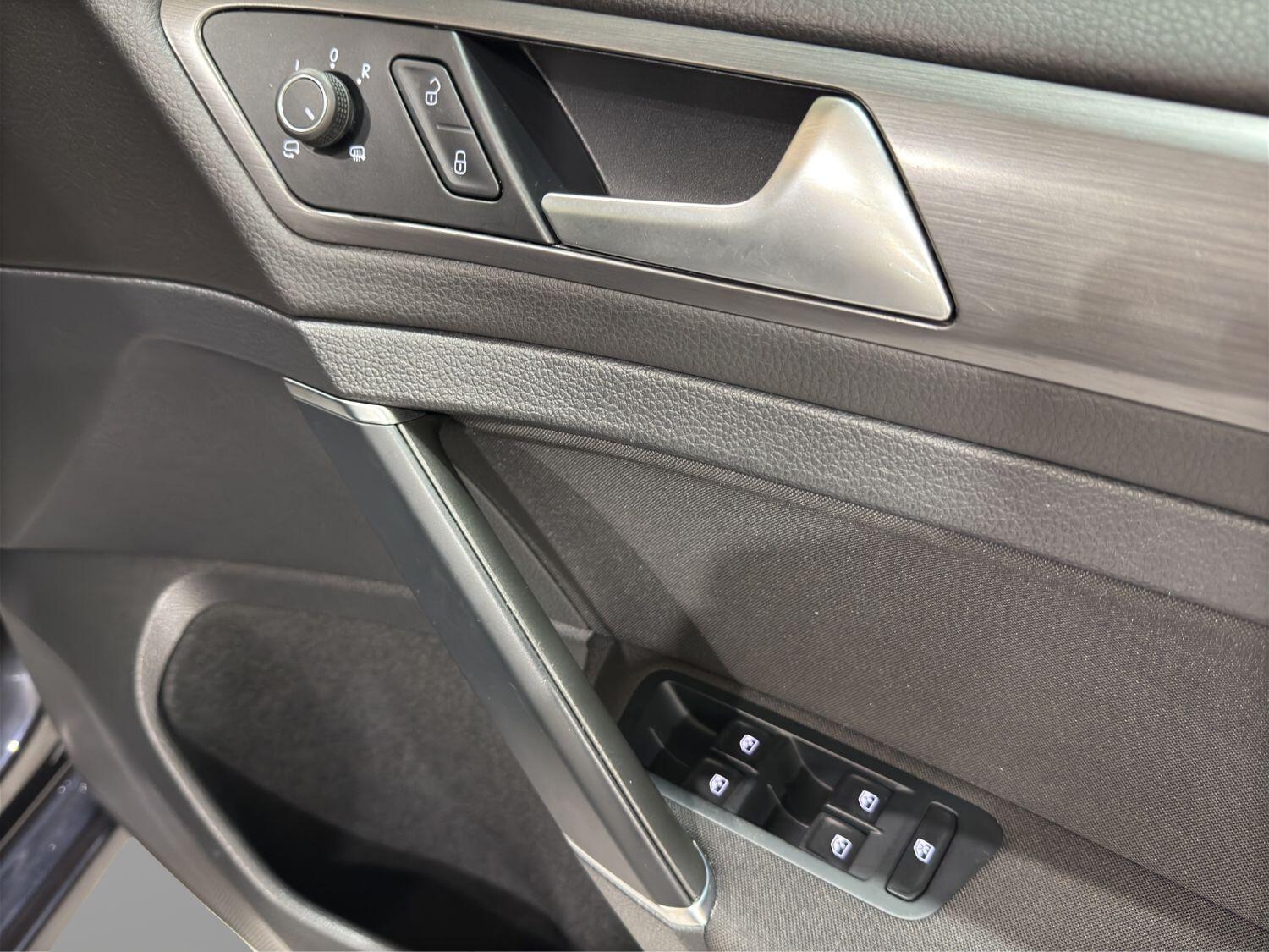 Used Volkswagen Golf 2018 for sale - 76252481: Photo 19