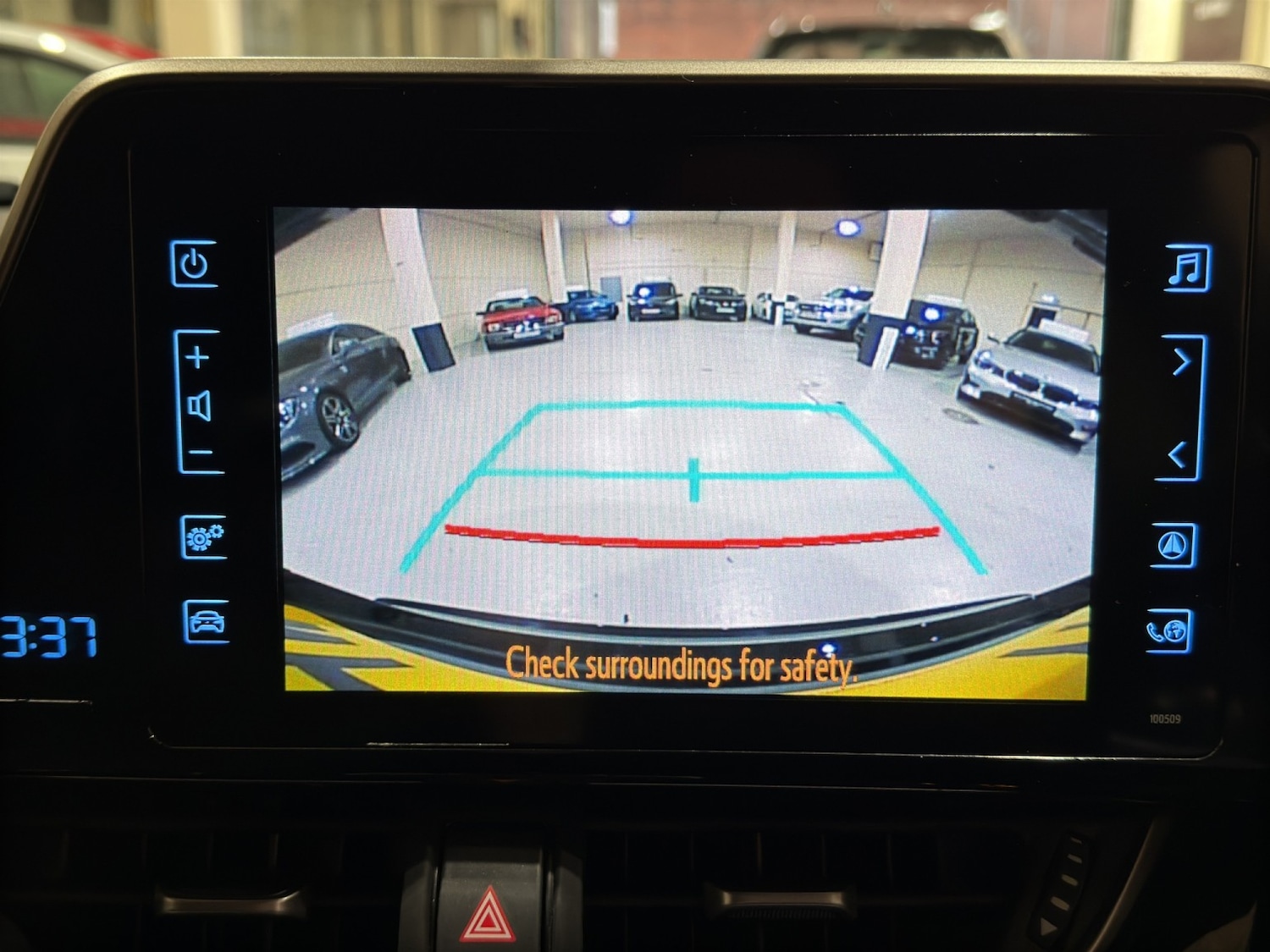 Used Toyota C-HR 2018 for sale - 76407519: Photo 10