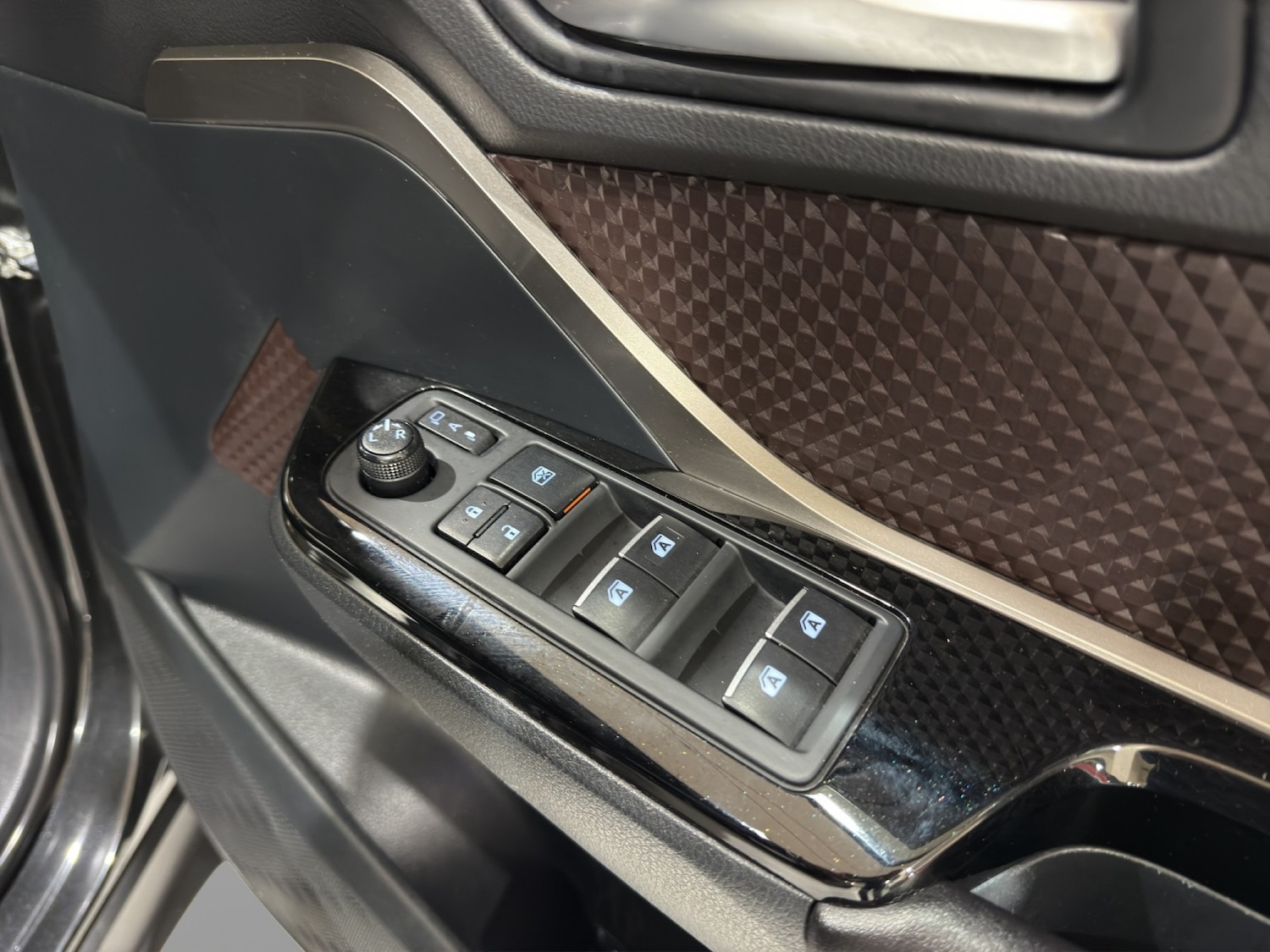 Used Toyota C-HR 2018 for sale - 76407519: Photo 18