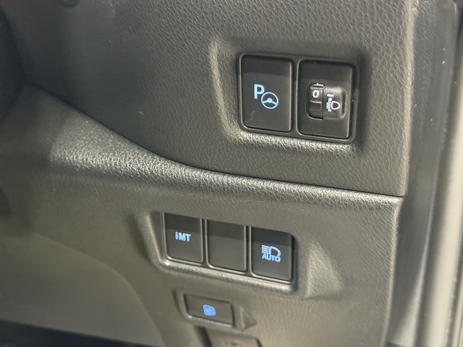 Used Toyota C-HR 2018 for sale - 76407519: Photo 22