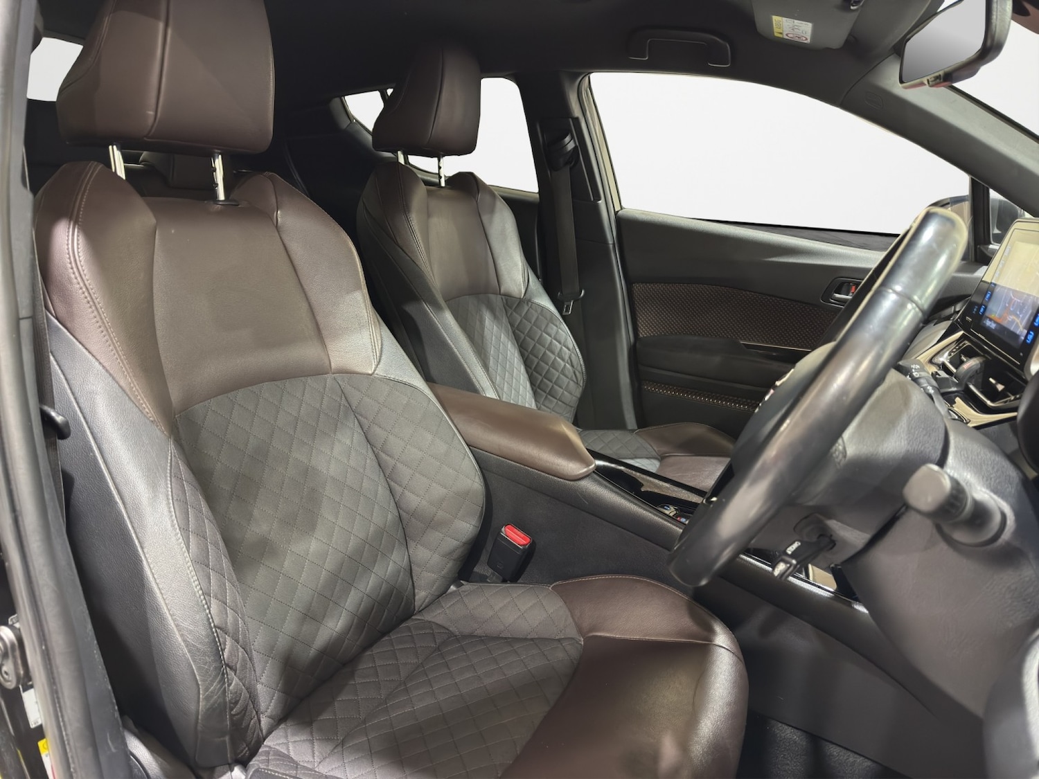 Used Toyota C-HR 2018 for sale - 76407519: Photo 5