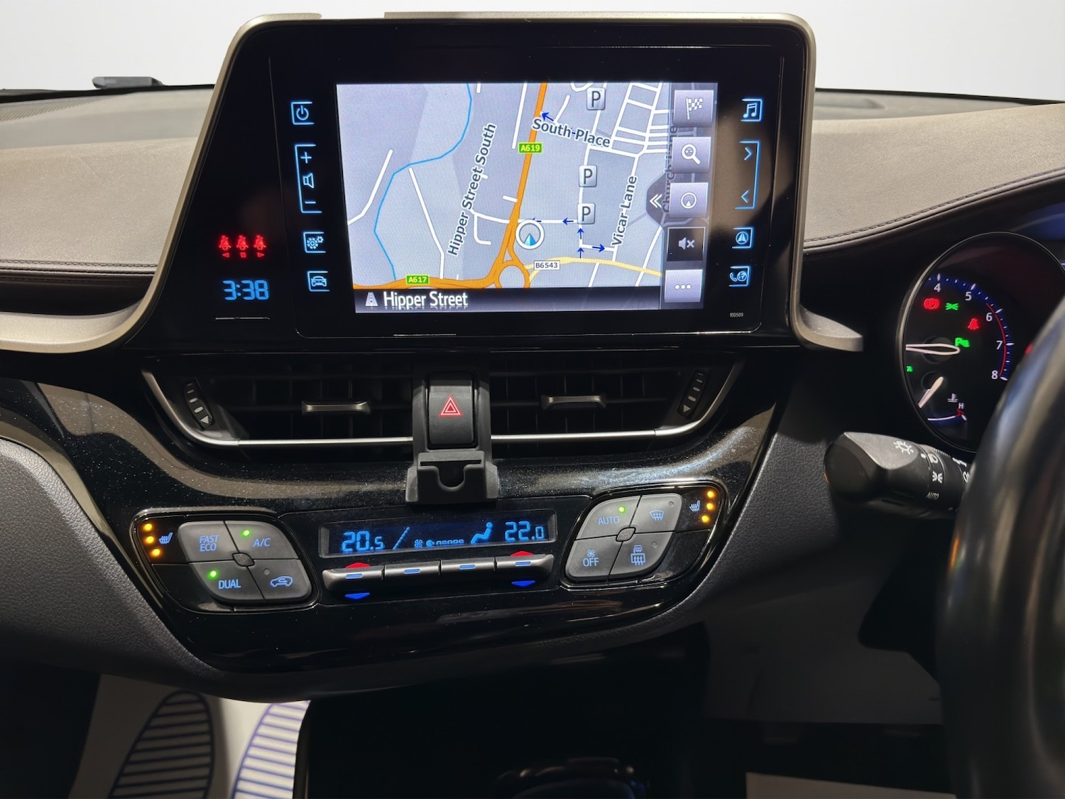 Used Toyota C-HR 2018 for sale - 76407519: Photo 7