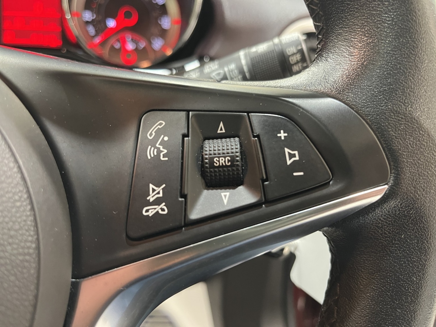 Used Vauxhall ADAM 2015 for sale - 77781580: Photo 18