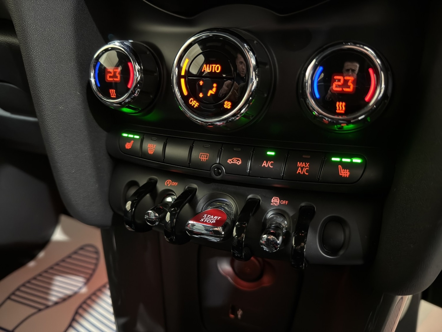 Used MINI Hatch 2019 for sale - 77129537: Photo 10