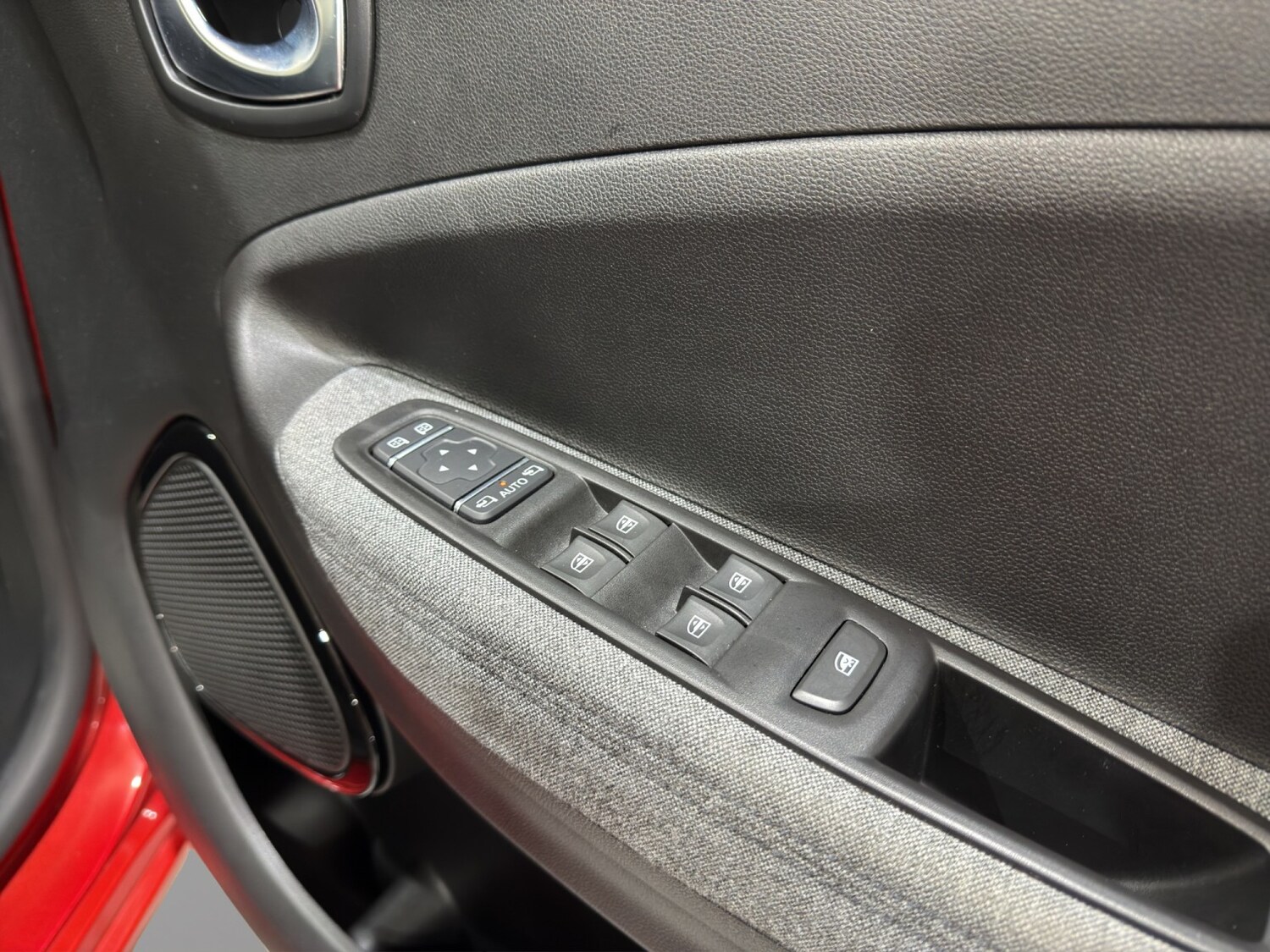 Used Renault Zoe 2020 for sale - 77572901: Photo 19