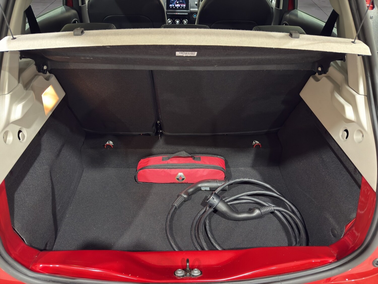 Used Renault Zoe 2020 for sale - 77572901: Photo 27