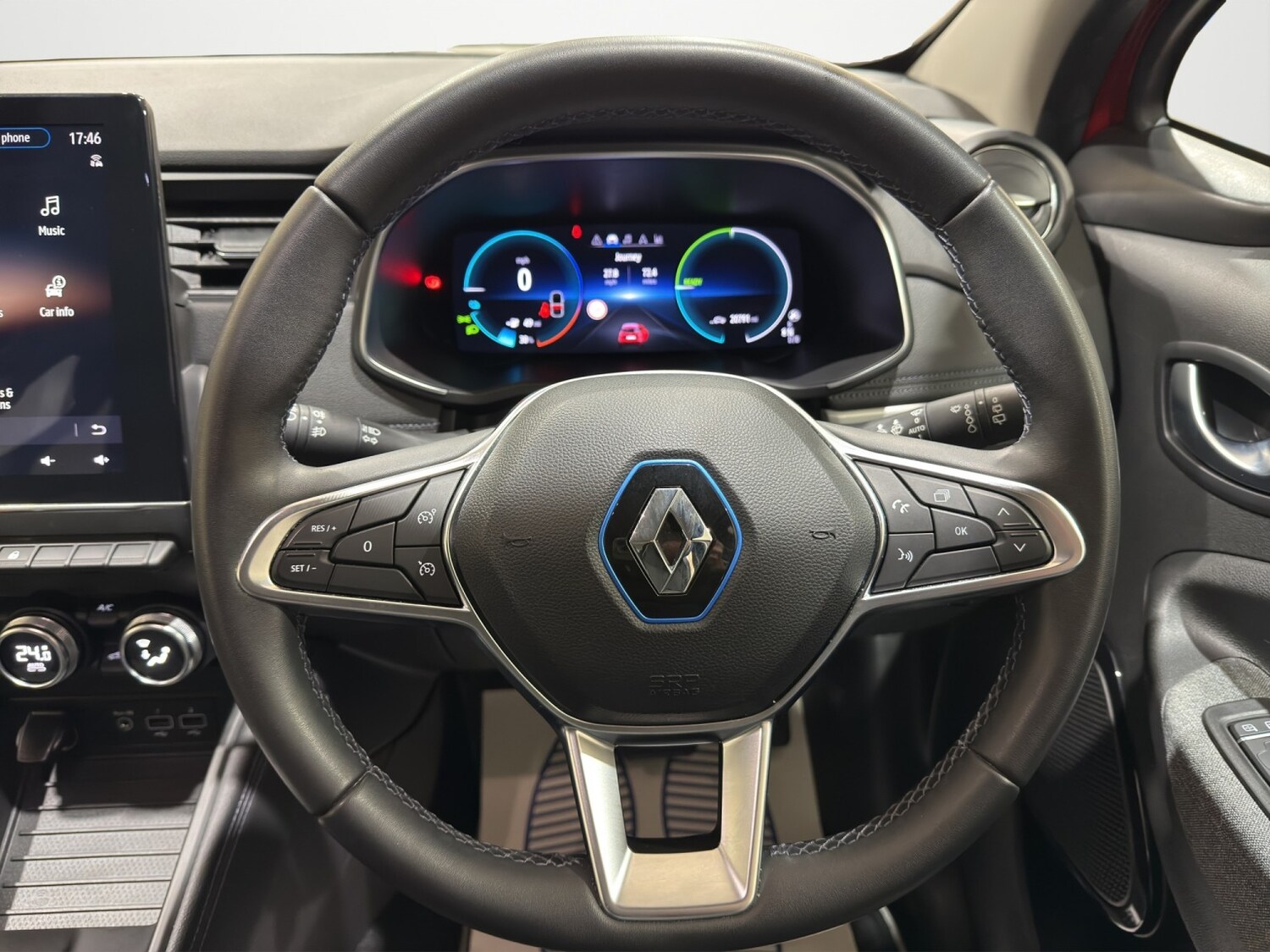 Used Renault Zoe 2020 for sale - 77572901: Photo 6