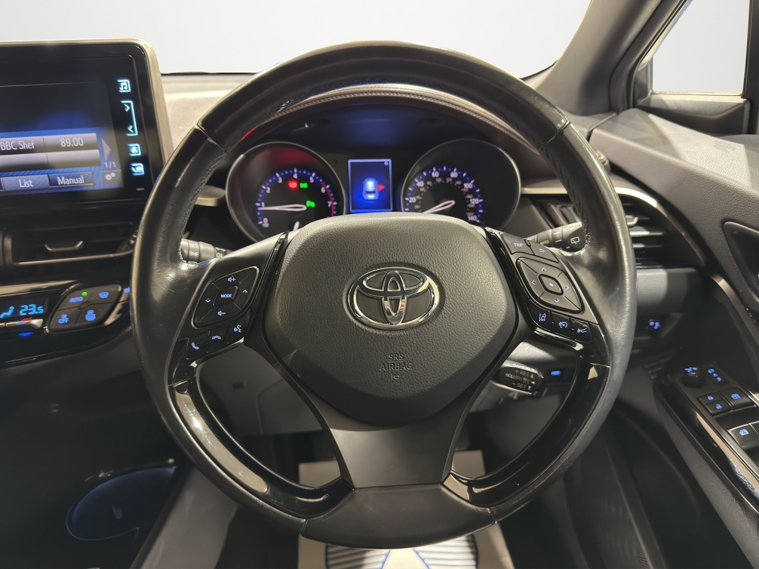 Used Toyota C-HR 2018 for sale - 77154379: Photo 24