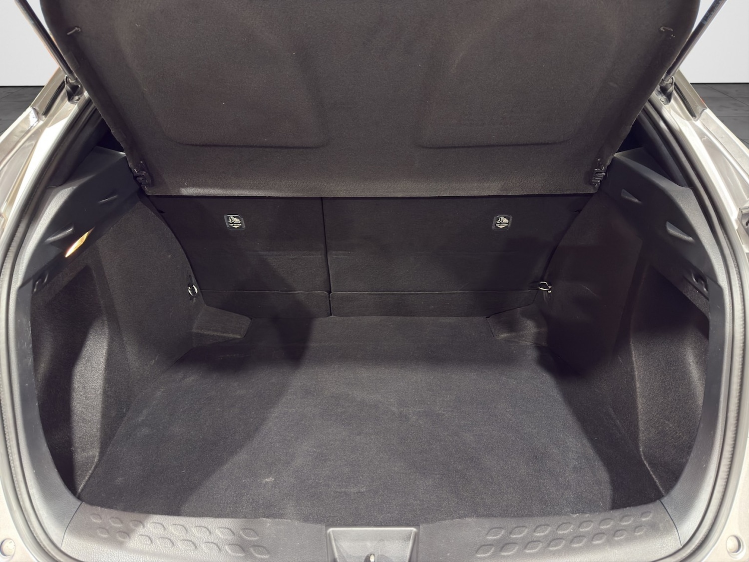 Used Toyota C-HR 2018 for sale - 77065664: Photo 23