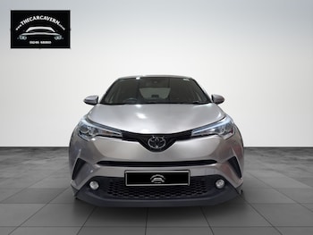 Used Toyota C-HR 2018 for sale - 77065664: Photo