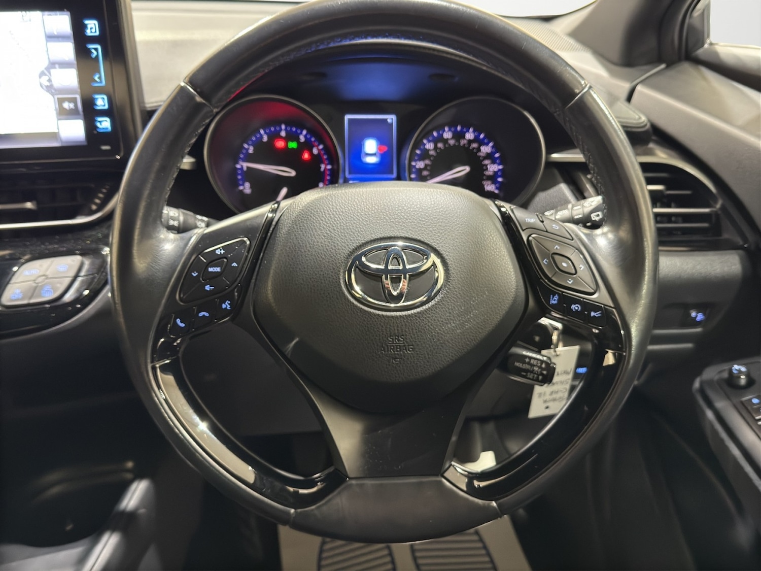 Used Toyota C-HR 2018 for sale - 77065664: Photo 6