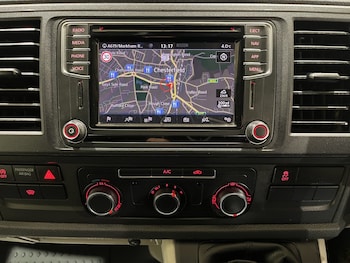 Used Volkswagen Transporter 2019 for sale - 77140704: Photo