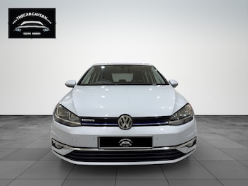 Used Volkswagen Golf 2018 for sale - 76252480: Photo