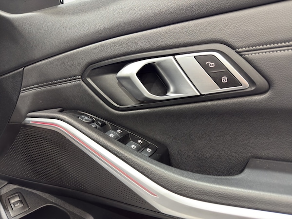 Used BMW 3 Series 2019 for sale - 76305602: Photo 23