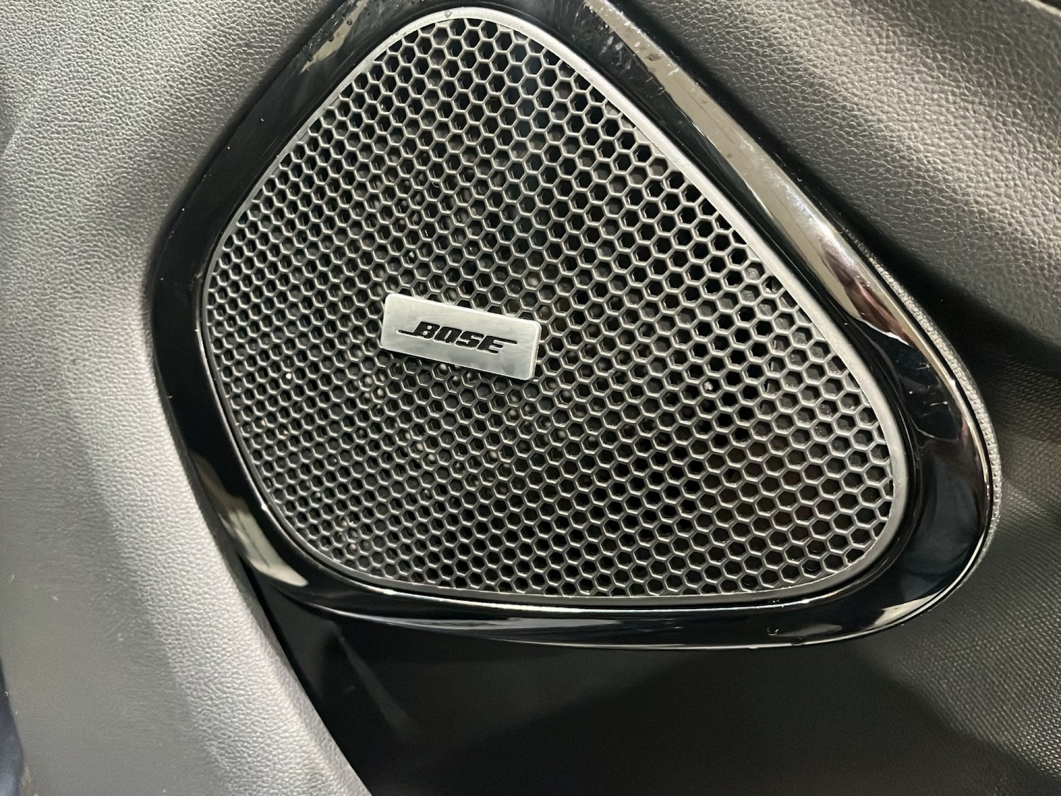 Used Renault Zoe 2019 for sale - 76252482: Photo 16