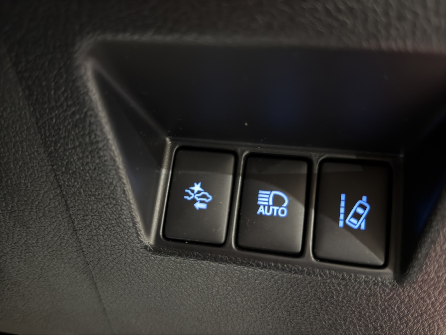 Used Toyota Yaris 2018 for sale - 76293189: Photo 14