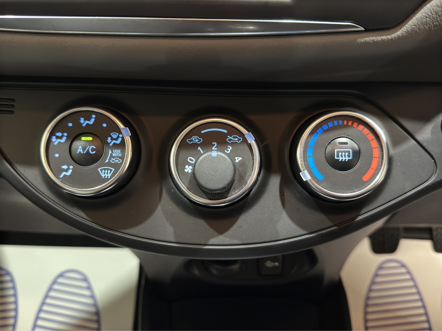 Used Toyota Yaris 2018 for sale - 76293189: Photo 16