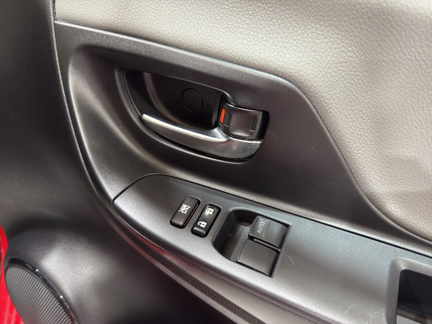 Used Toyota Yaris 2018 for sale - 76293189: Photo 22