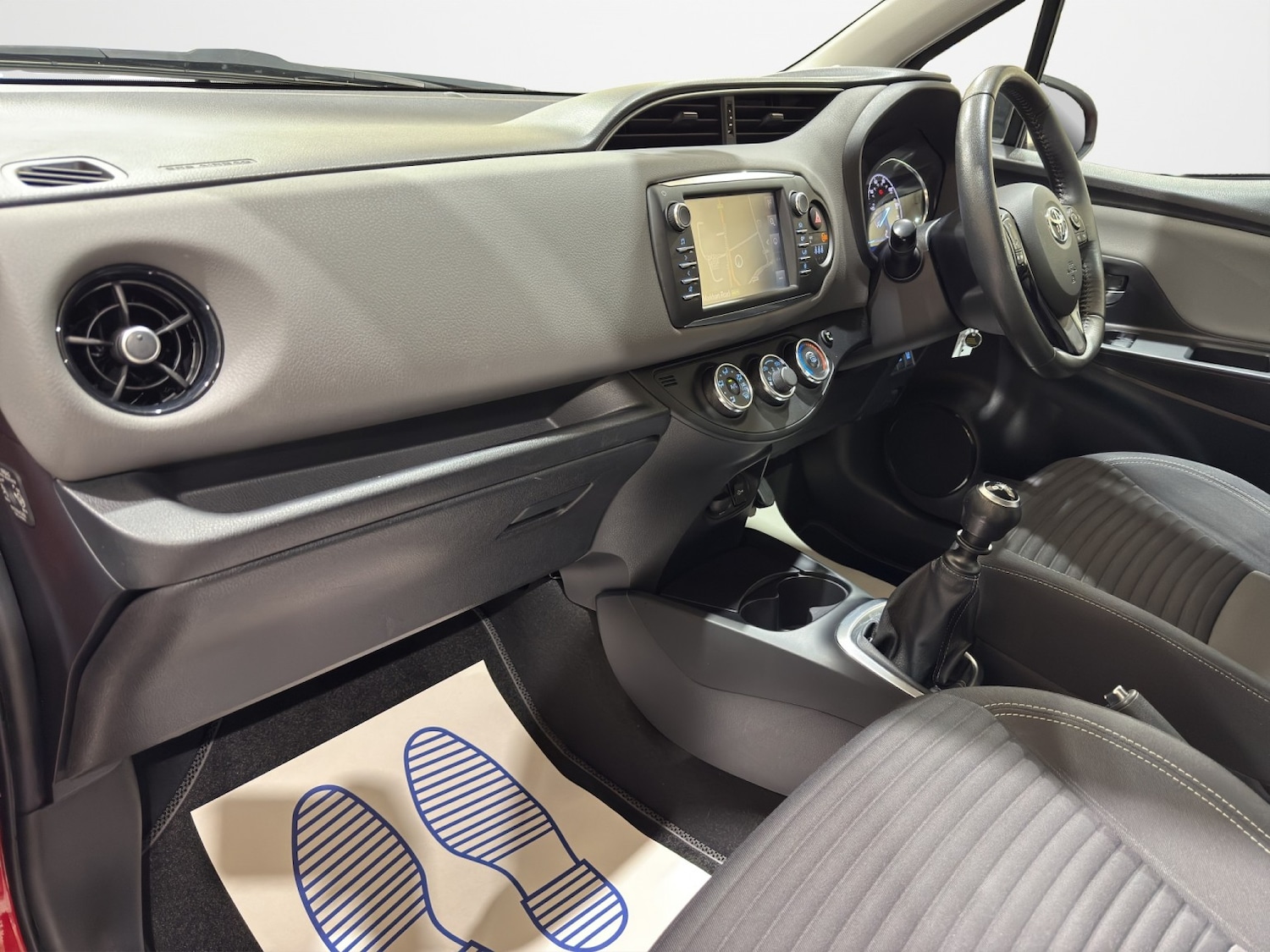 Used Toyota Yaris 2018 for sale - 76293189: Photo 25