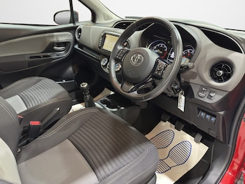 Used Toyota Yaris 2018 for sale - 76293189: Photo