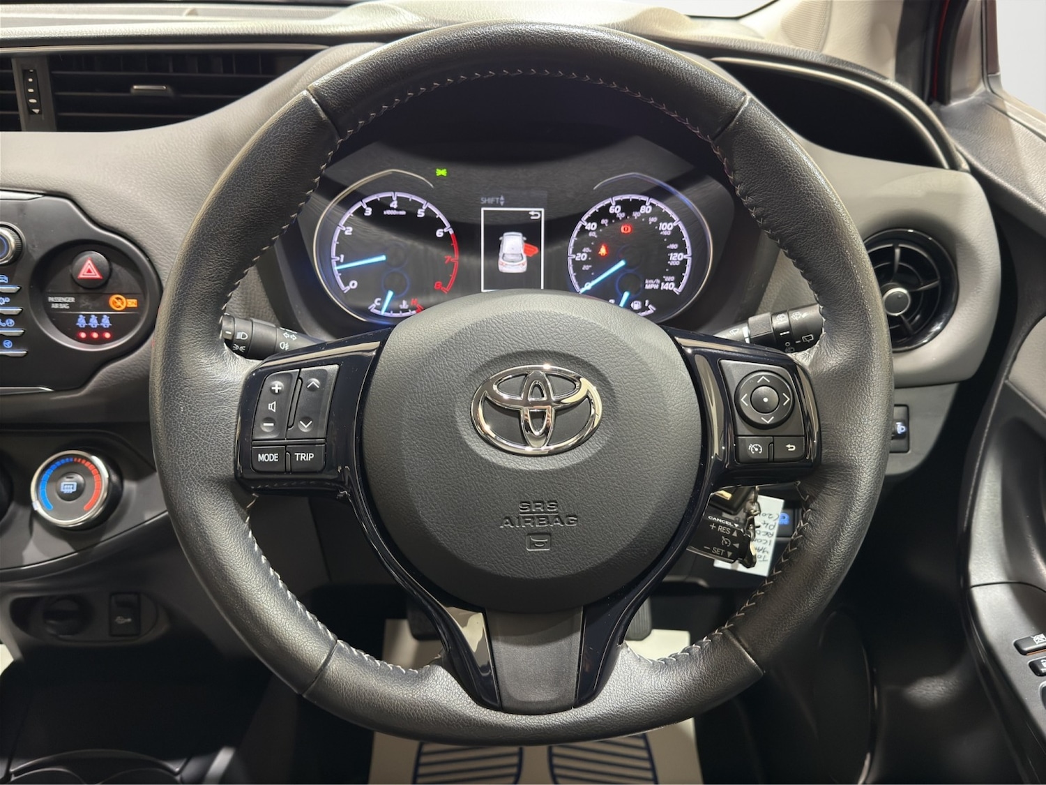 Used Toyota Yaris 2018 for sale - 76293189: Photo 6