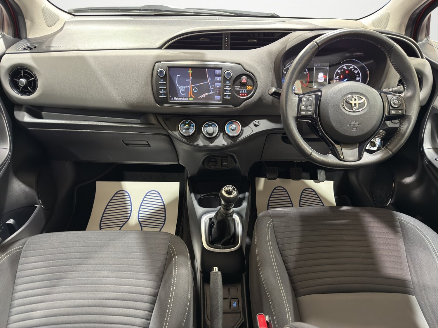 Used Toyota Yaris 2018 for sale - 76293189: Photo 8