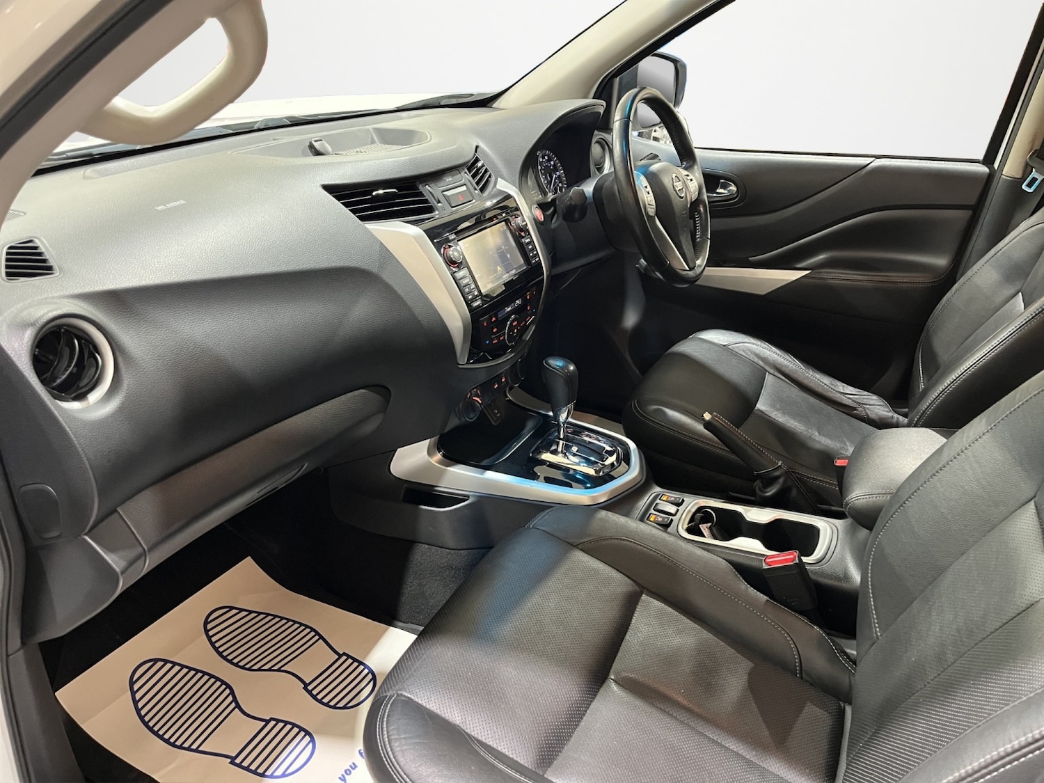 Used Nissan Navara 2017 for sale - 77548310: Photo 19