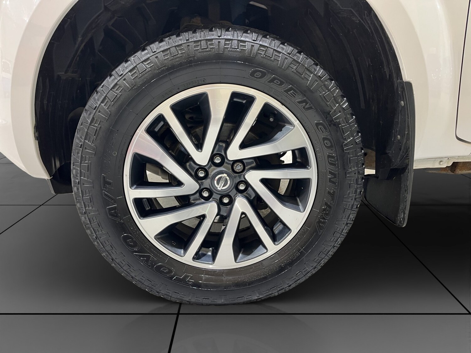 Used Nissan Navara 2017 for sale - 77548310: Photo 25