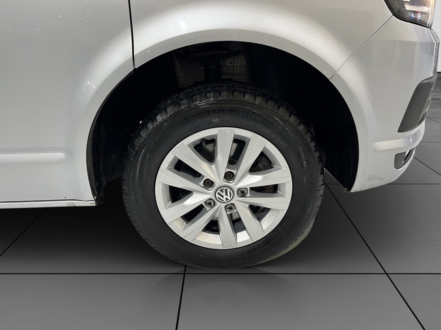 Used Volkswagen Transporter 2016 for sale - 77438286: Photo 24