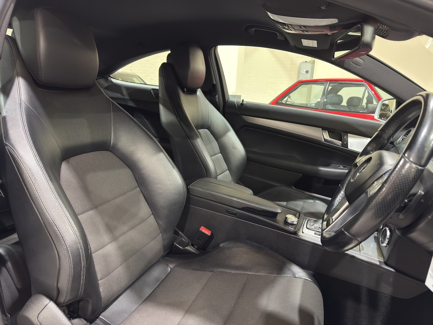 Used Mercedes-Benz C Class 2012 for sale - 77494735: Photo 5