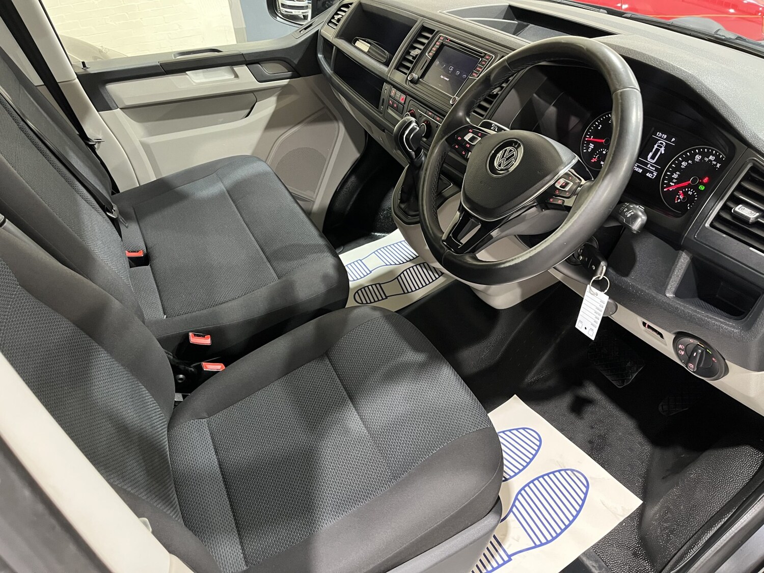 Used Volkswagen Transporter 2018 for sale - 78168754: Photo 9