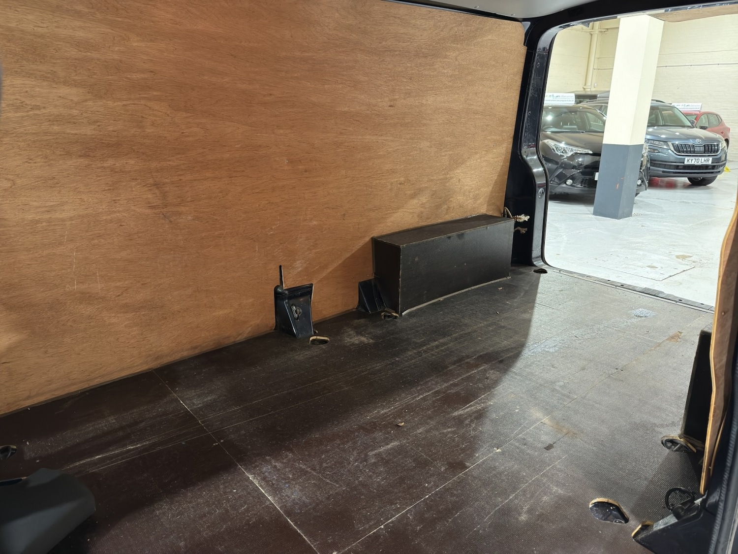 Used Volkswagen Transporter 2016 for sale - 76483025: Photo 5