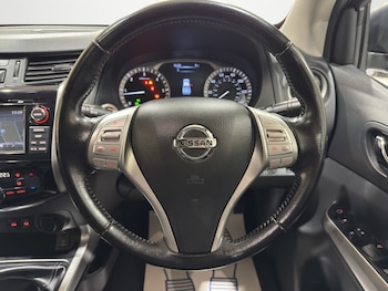 Used Nissan Navara 2018 for sale - 77167810: Photo