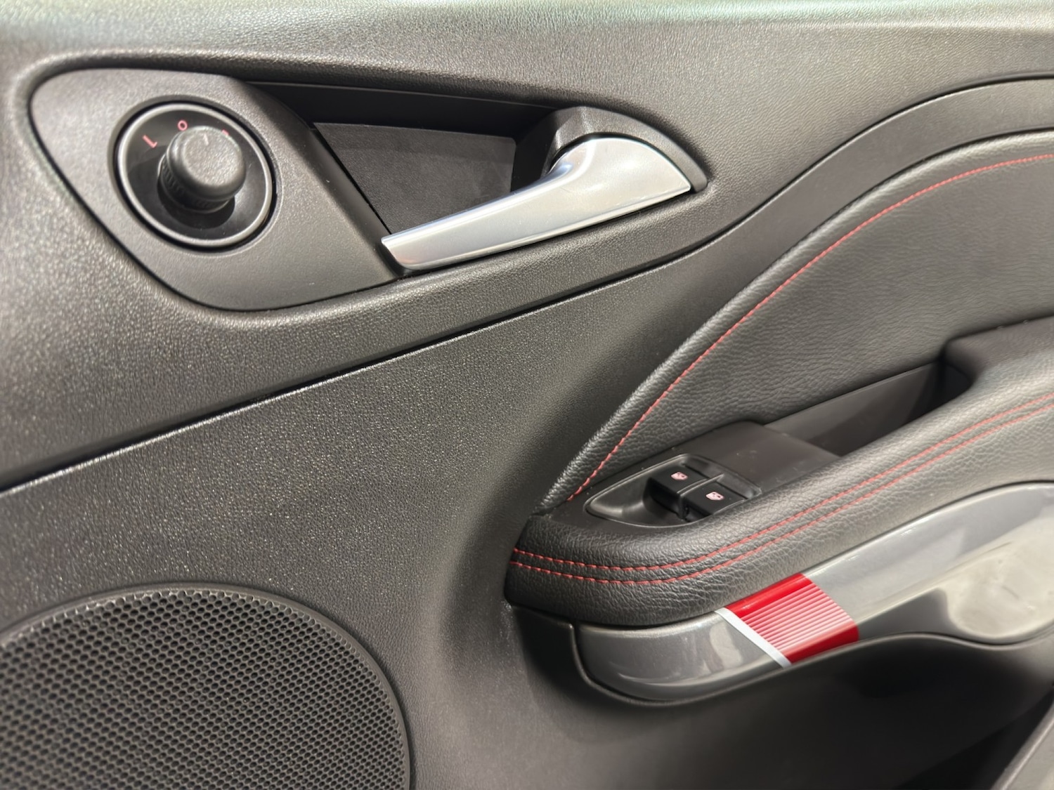 Used Vauxhall ADAM 2017 for sale - 77296819: Photo 17