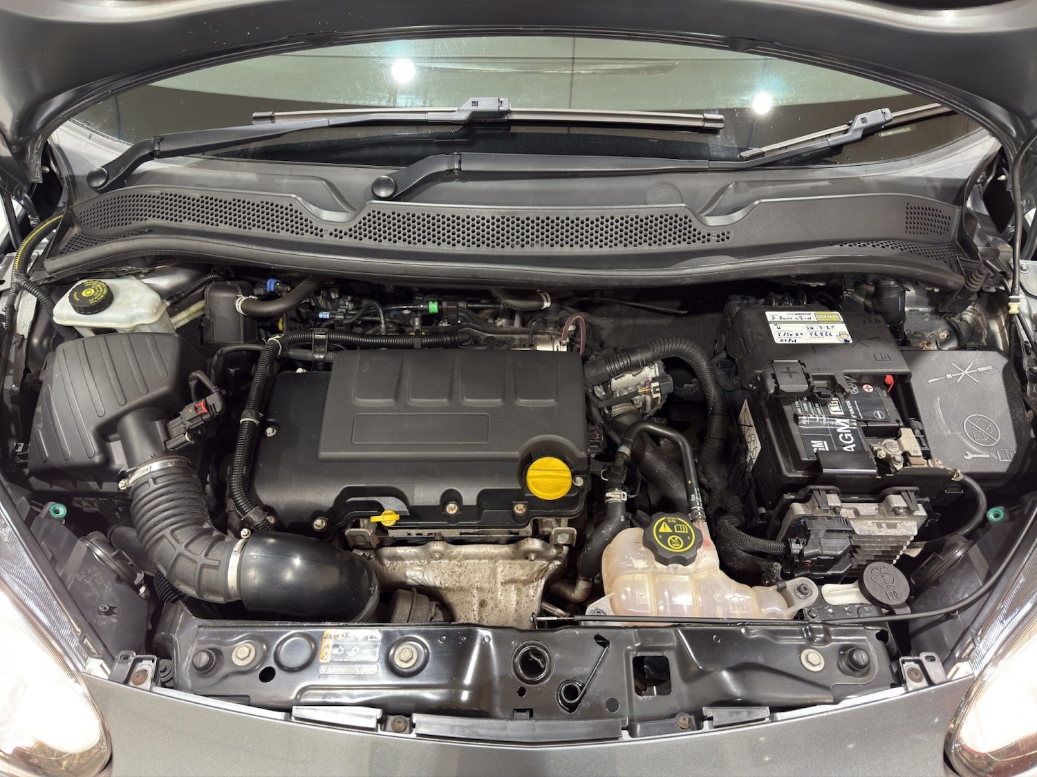 Used Vauxhall ADAM 2017 for sale - 77296819: Photo 24