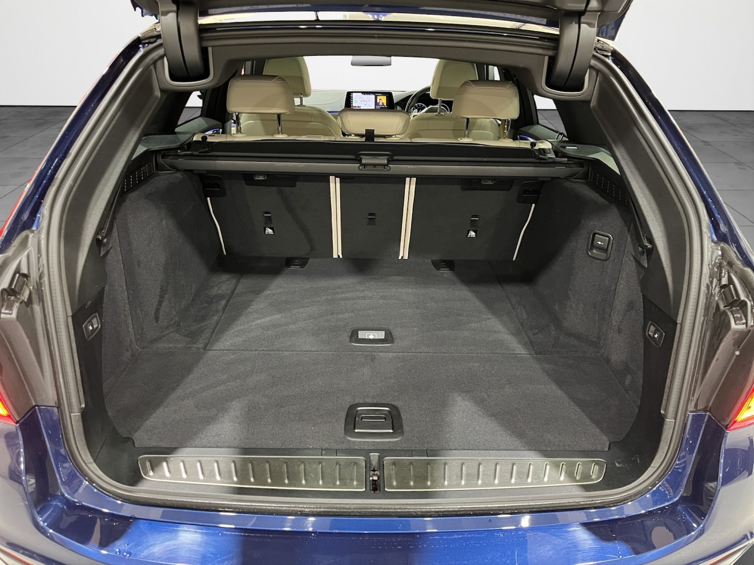 Used BMW 5 Series 2019 for sale - 76974468: Photo 16