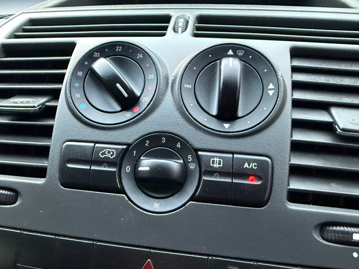 Used Mercedes-Benz Vito 2013 for sale - 76363091: Photo 15