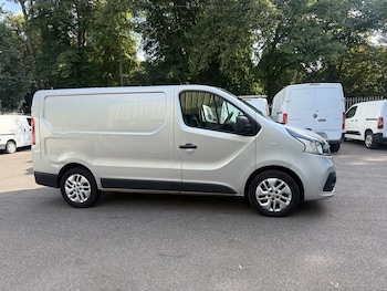 Used Renault Trafic 2017 for sale - 79399325: Photo