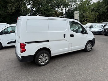 Used Nissan NV200 2018 for sale - 79423513: Photo