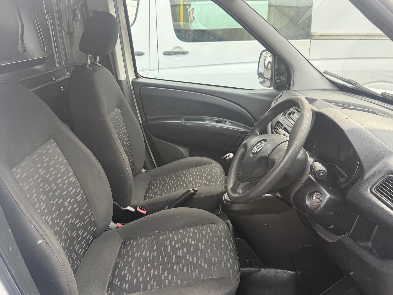 Used Vauxhall Combo 2018 for sale - 77314256: Photo 9