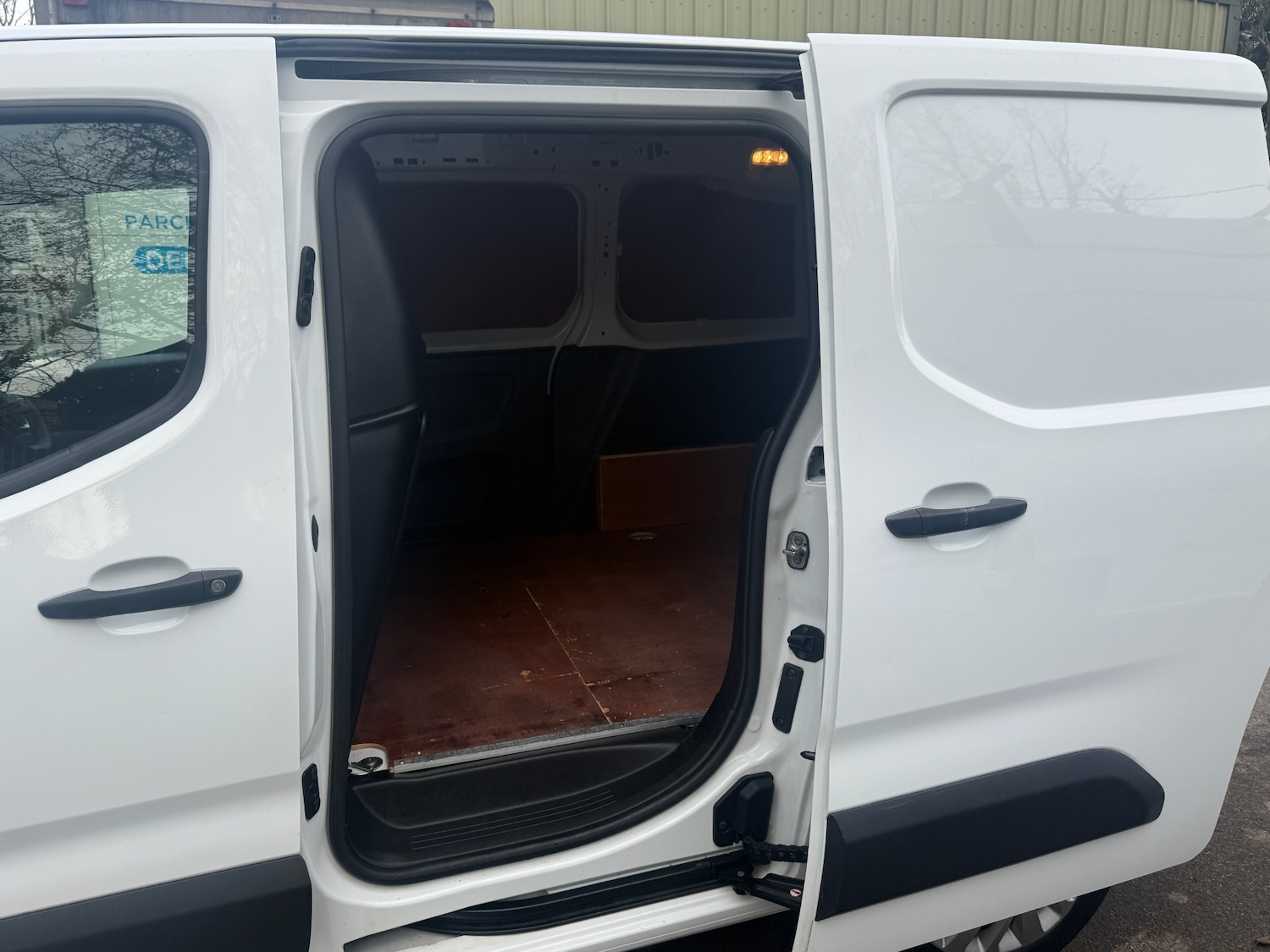 Used Peugeot Partner 2022 for sale - 76649635: Photo 25