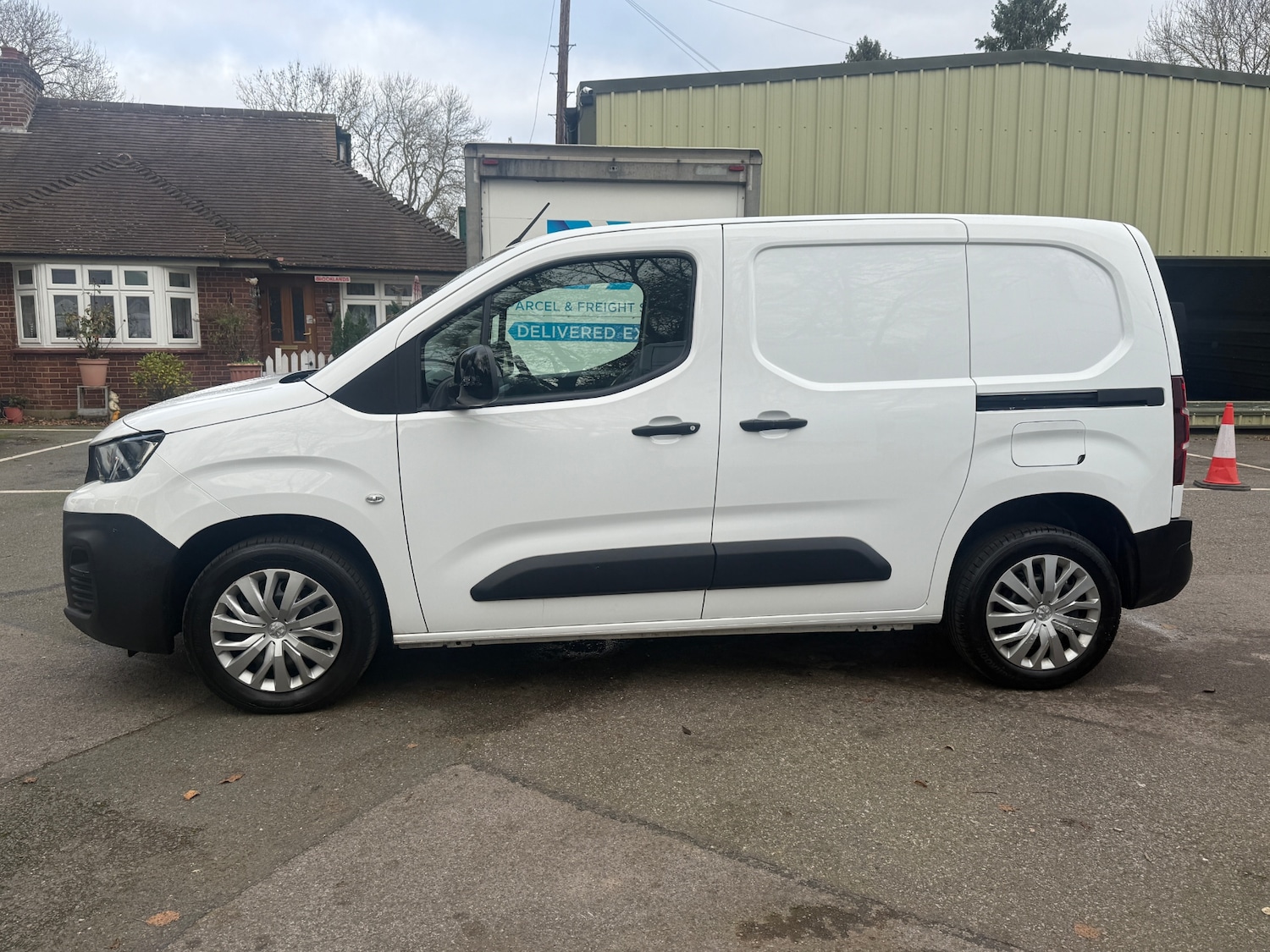 Used Peugeot Partner 2022 for sale - 76649635: Photo 8